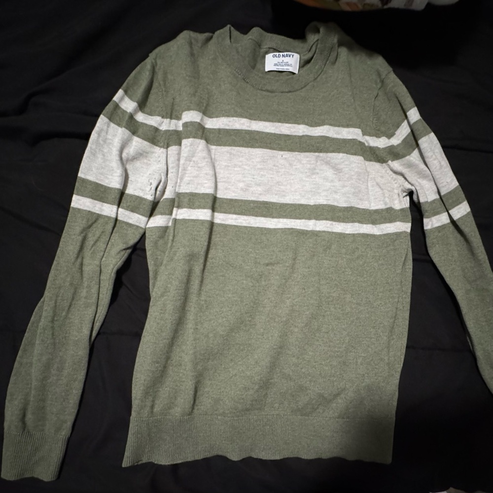 Old Navy Men's Olive Green and Light Gray Striped Crewneck Sweater